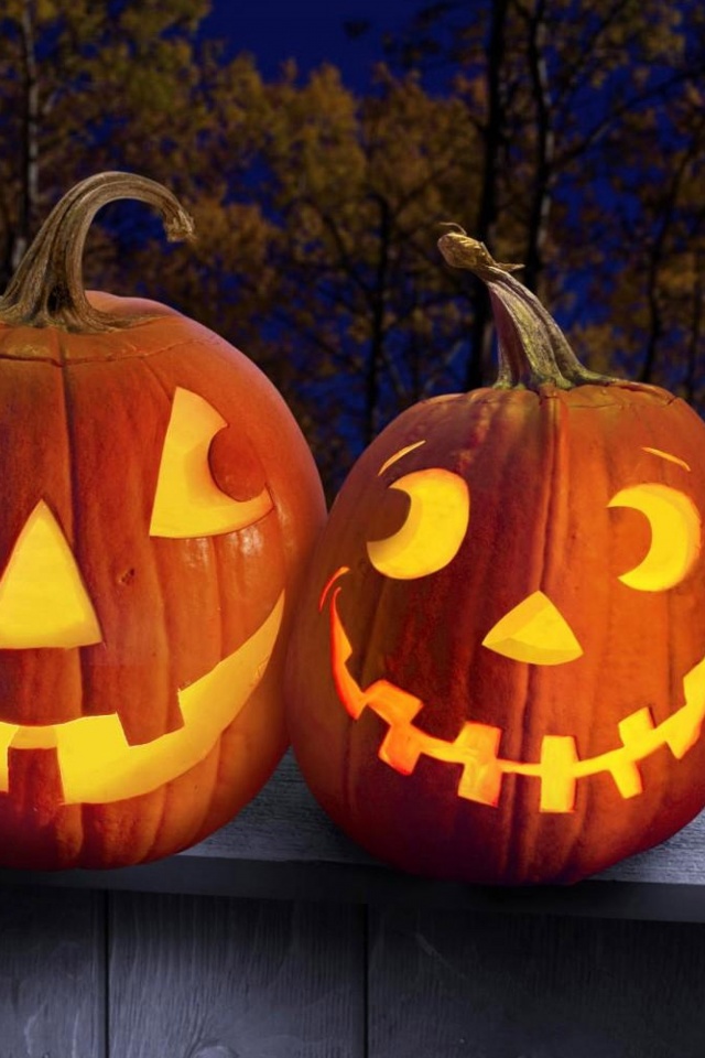 Two 3D Halloween Pumpkins