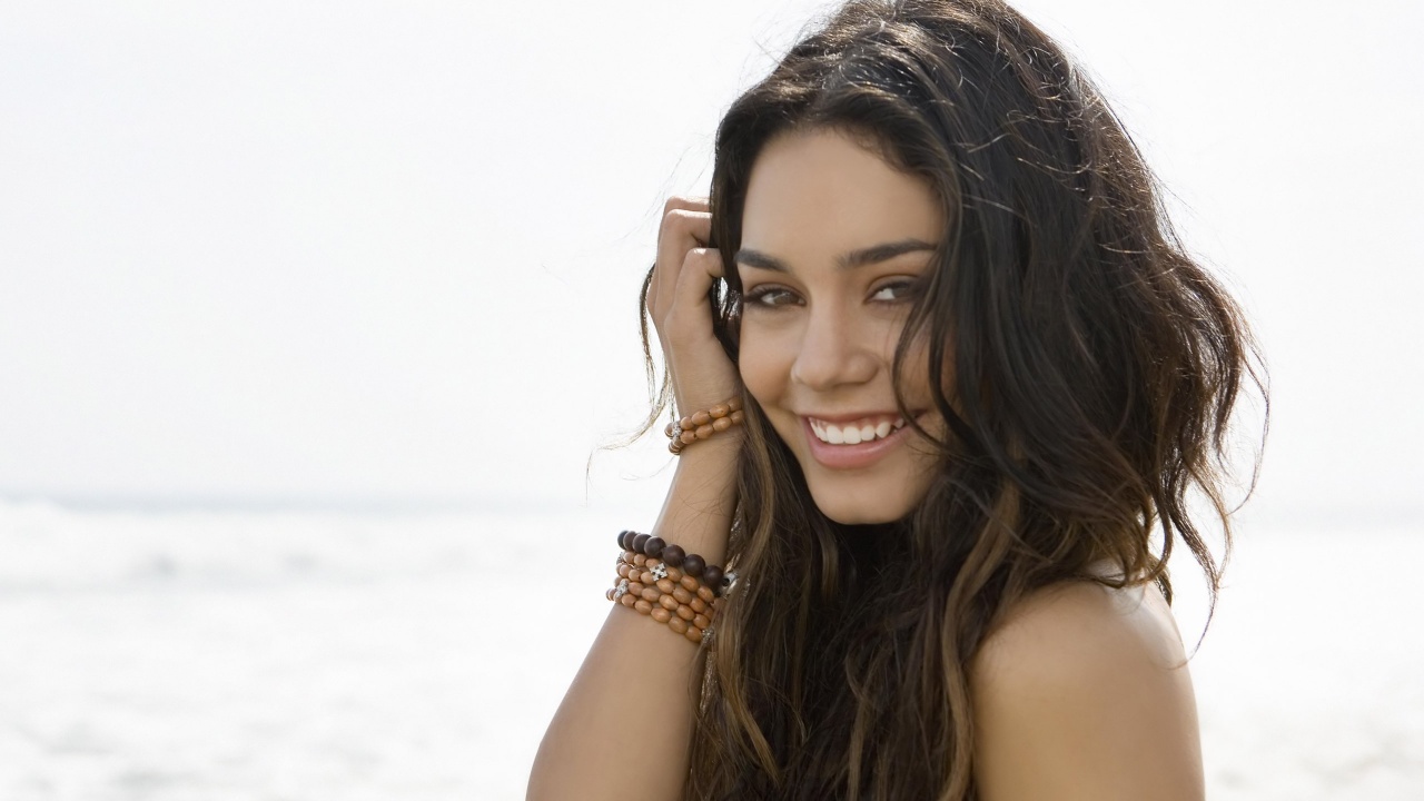 Vanessa Hudgens Singer Actor