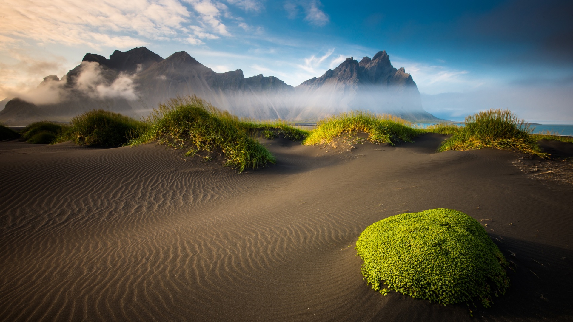 Wonderful Beach Scenery