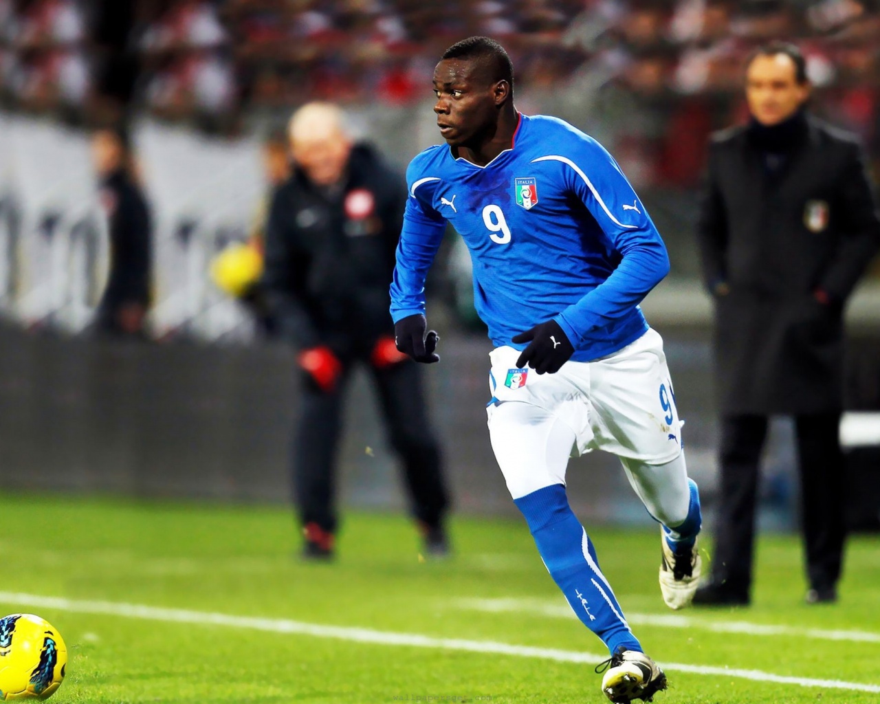 World Cup Italy National Football Team Players Mario Balotelli