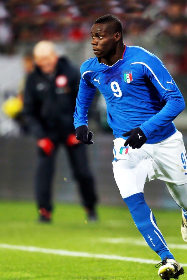 World Cup Italy National Football Team Players Mario Balotelli