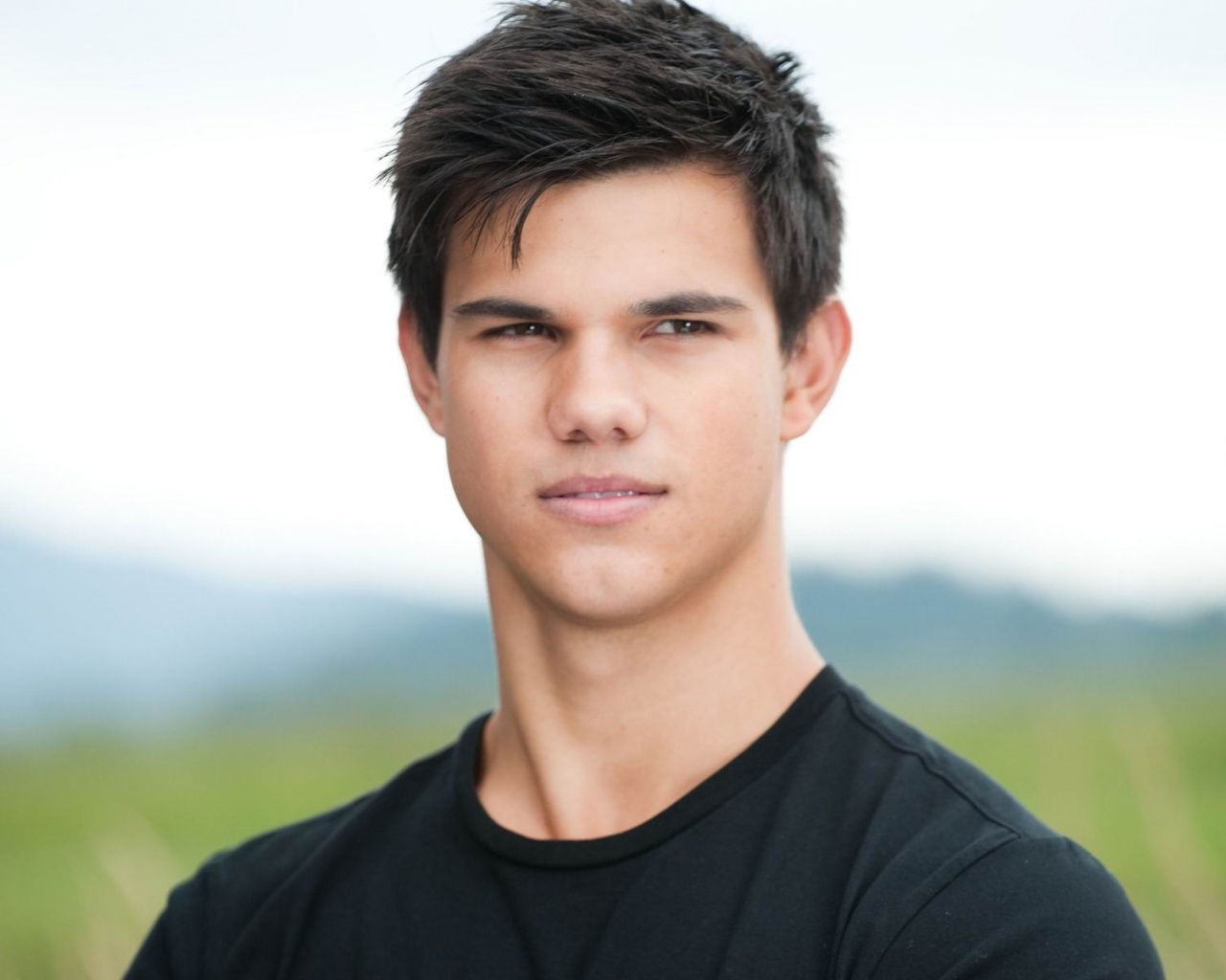 Young Taylor Lautner Wallpaper