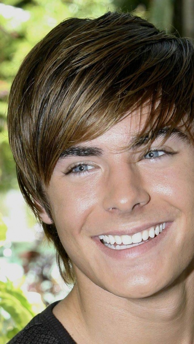 Zac Efron Smile